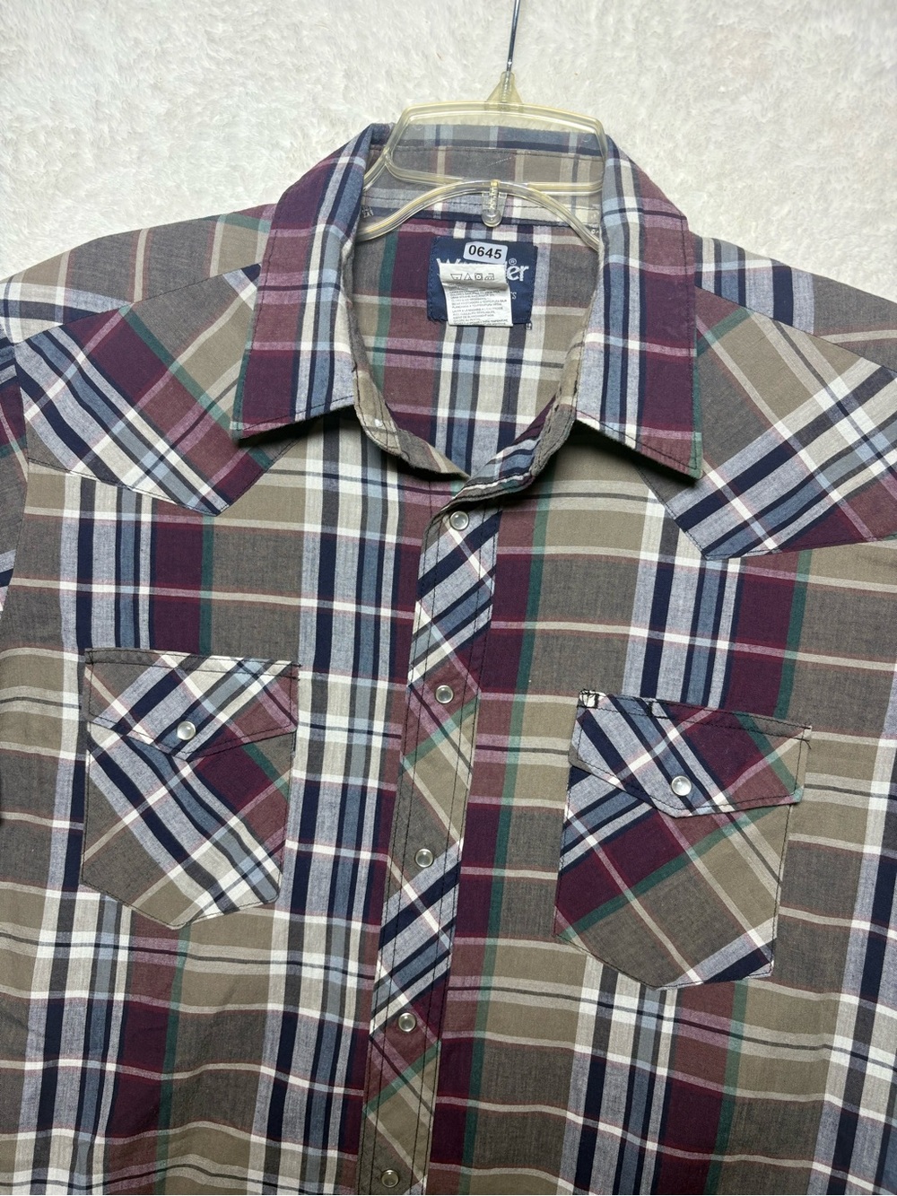 Wrangler Classic Men’s Plaid Button-Up Shirt - Burgundy & Green large 0645